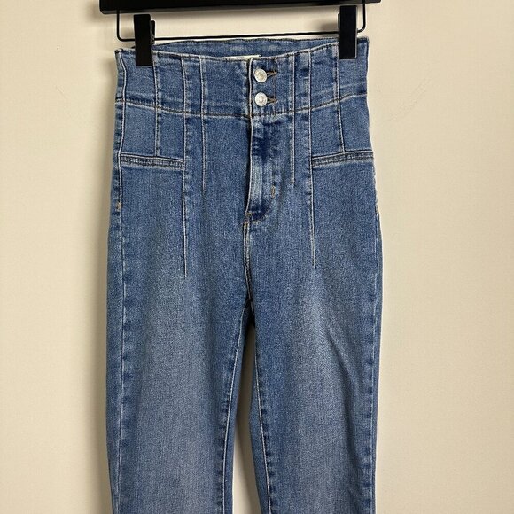 FREE PEOPLE We The Free Jayde Flare Jeans in Wash Sunburst Blue Size US 25 - Picture 5 of 12
